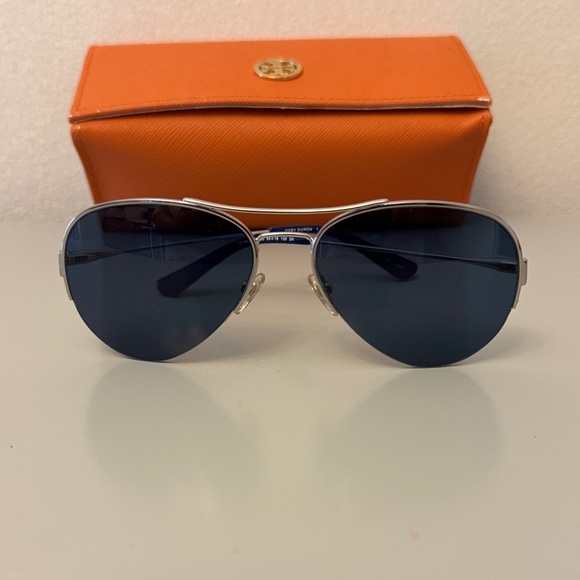 Tory Burch Accessories - Tory Burch aviator sunglasses.